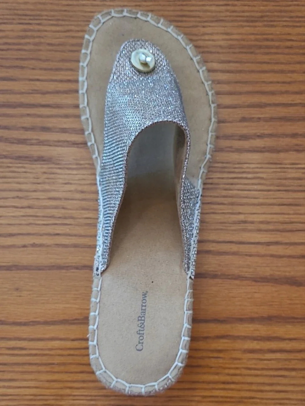 NIB Croft and Barrow Gold Metallic Wedge Thong  Espadrille Sandals
